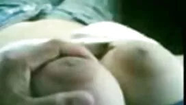 Le gars était assis  ...