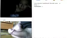 Non loin vieille fem ...