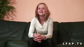 Fille avec un femme  ...